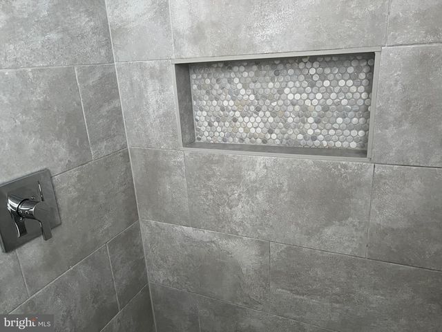 136 DAVIS ST, Philadelphia, PA 19127