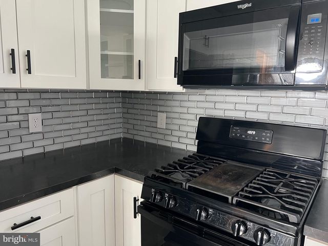 136 DAVIS ST, Philadelphia, PA 19127