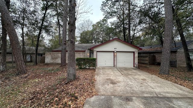 69 N Deerfoot Circle, Spring, TX 77380