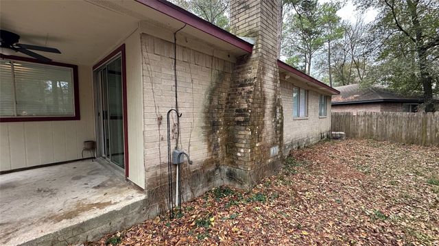 69 N Deerfoot Circle, Spring, TX 77380