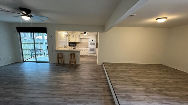 69 N Deerfoot Circle, Spring, TX 77380