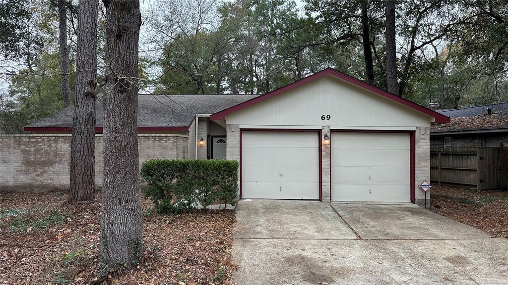 69 N Deerfoot Circle, Spring, TX 77380
