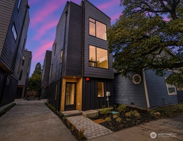 4105 25th Avenue SW, Seattle, WA 98106