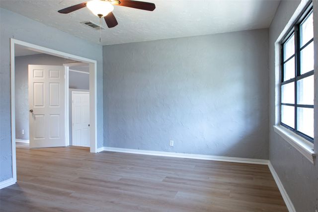 2819 Anzio Drive, Dallas, TX 75224