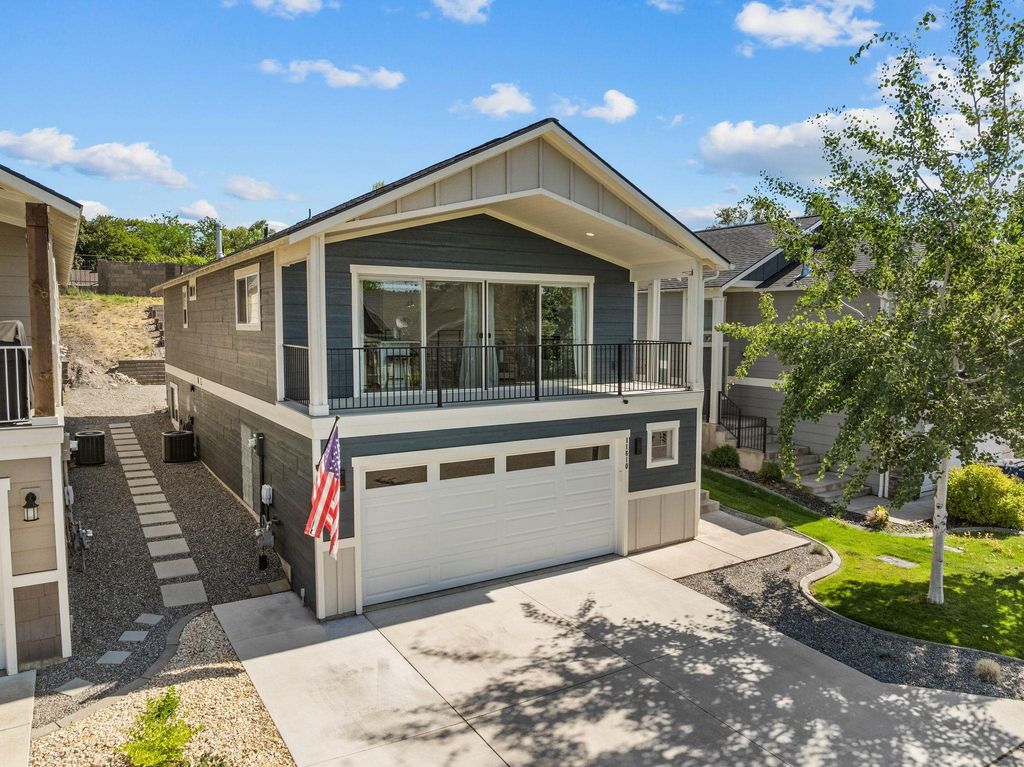 11610 E Rivercrest Dr, Spokane Valley, WA 99206