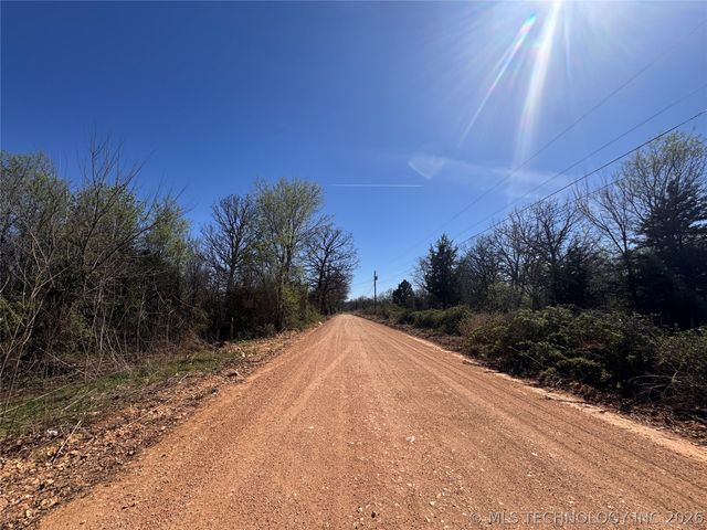 7700 N 485 Road, Hulbert, OK 74441