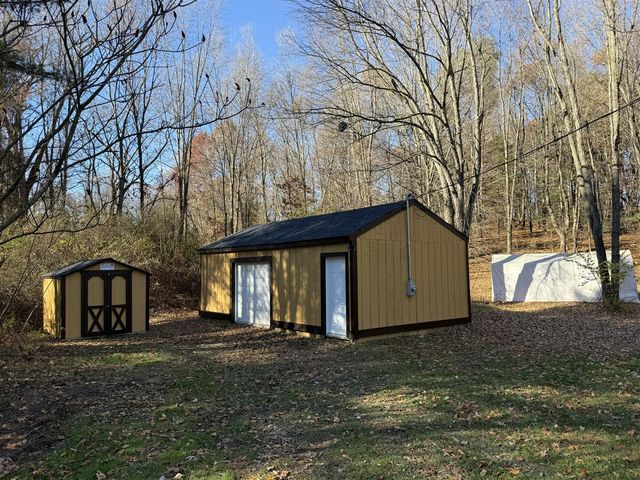 10301 N 45th Street, Augusta, MI 49012