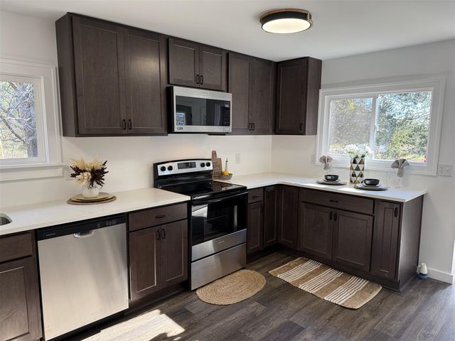 10301 N 45th Street, Augusta, MI 49012