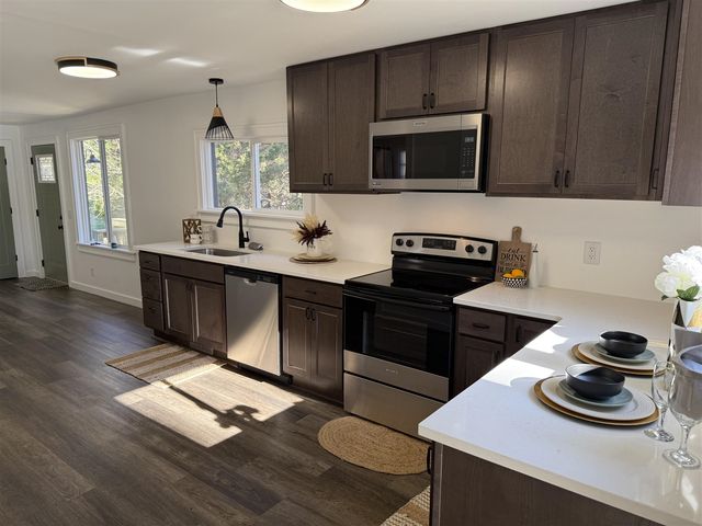 10301 N 45th Street, Augusta, MI 49012