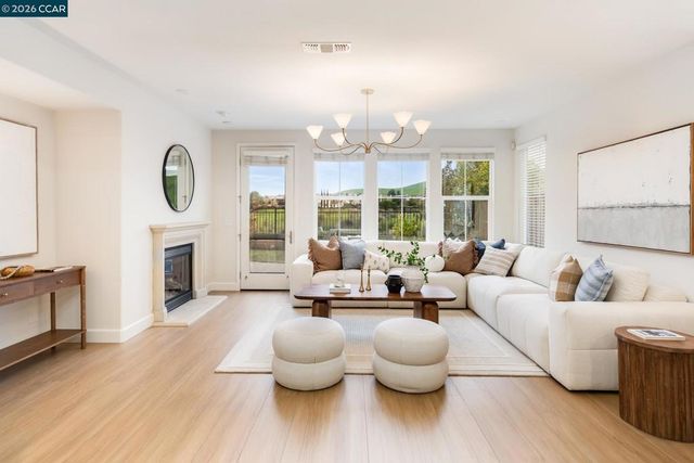 3231 3231 Sleeping Meadow Way, San Ramon, CA 94582