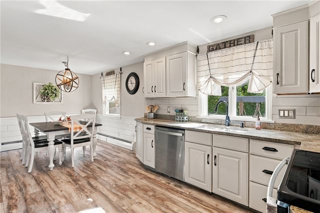 15 Valley View Drive, Smithfield, RI 02828