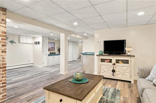 15 Valley View Drive, Smithfield, RI 02828