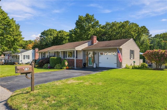 15 Valley View Drive, Smithfield, RI 02828