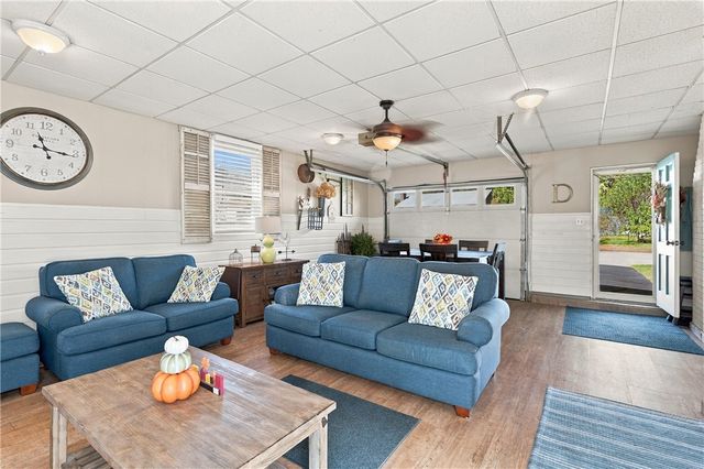 15 Valley View Drive, Smithfield, RI 02828