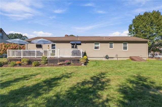 15 Valley View Drive, Smithfield, RI 02828