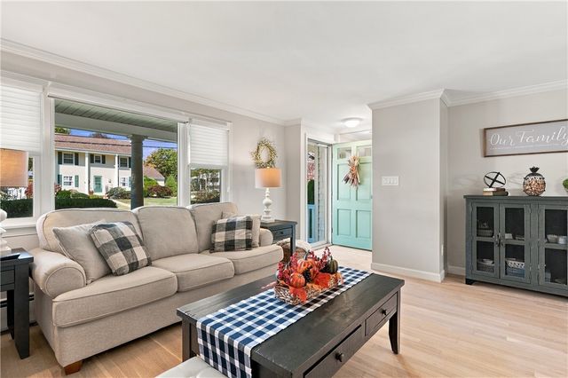 15 Valley View Drive, Smithfield, RI 02828