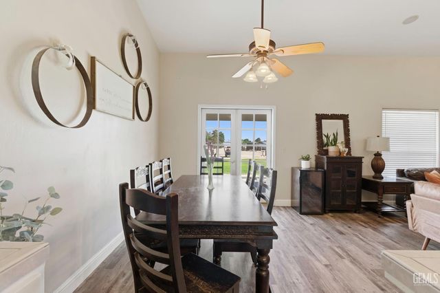7058 Heatherwood, Bakersfield, CA 93313
