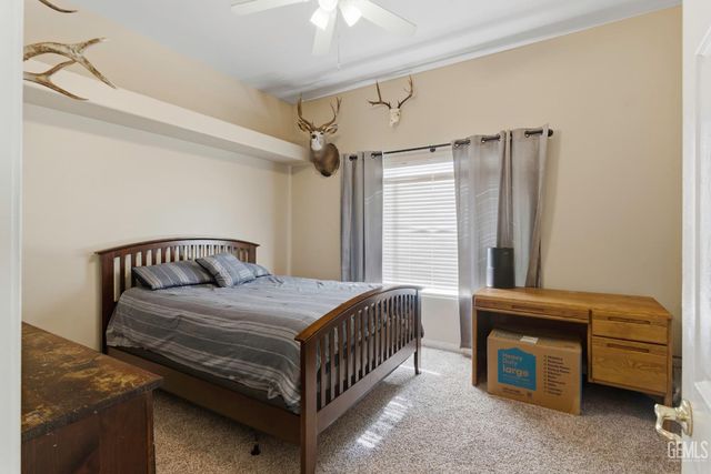 7058 Heatherwood, Bakersfield, CA 93313