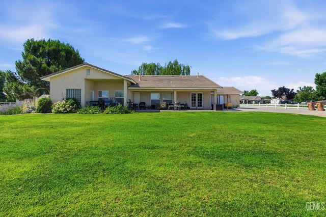7058 Heatherwood, Bakersfield, CA 93313