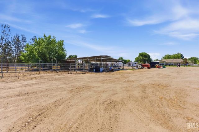 7058 Heatherwood, Bakersfield, CA 93313