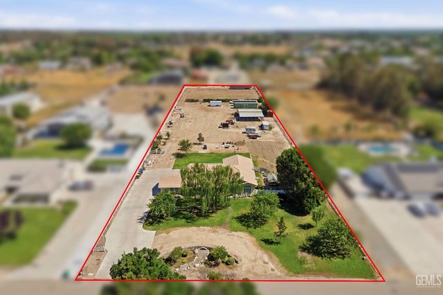 7058 Heatherwood, Bakersfield, CA 93313