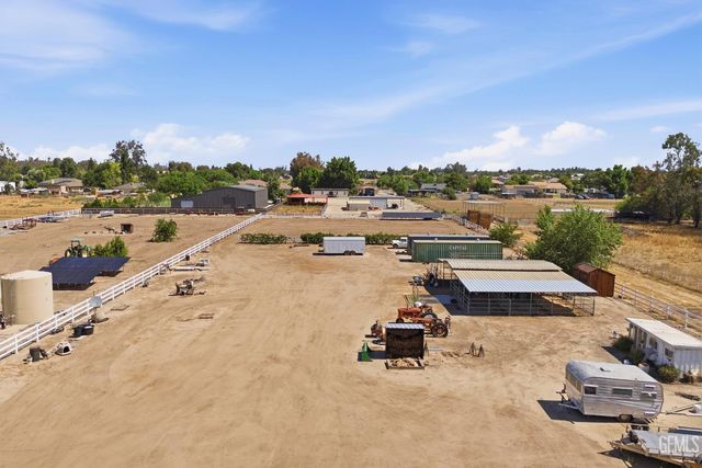 7058 Heatherwood, Bakersfield, CA 93313