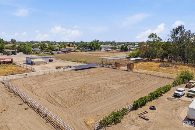 7058 Heatherwood, Bakersfield, CA 93313