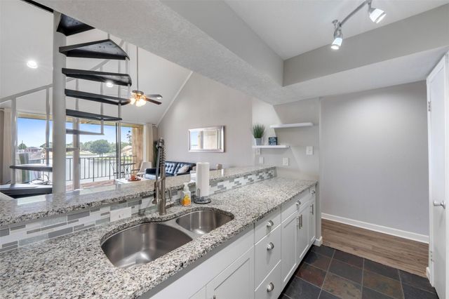 12600 Melville Drive 313A, Montgomery, TX 77356