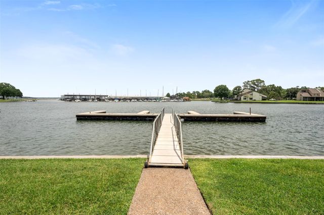 12600 Melville Drive 313A, Montgomery, TX 77356