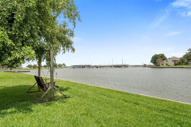 12600 Melville Drive 313A, Montgomery, TX 77356
