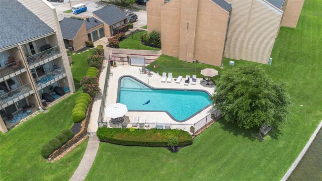 12600 Melville Drive 313A, Montgomery, TX 77356