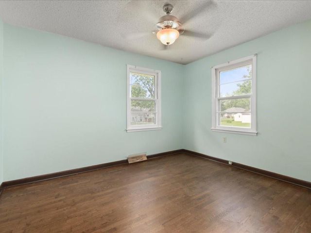 1605 E Franklin Street, Clinton, MO 64735