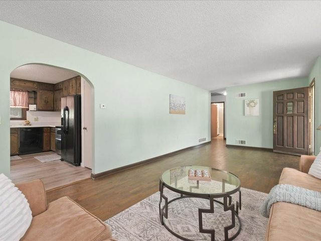 1605 E Franklin Street, Clinton, MO 64735