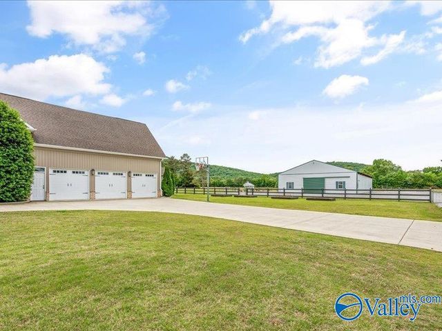 272 Maple Road, New Hope, AL 35760