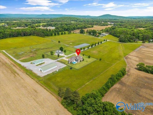 272 Maple Road, New Hope, AL 35760