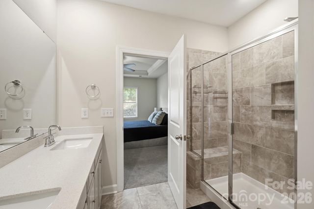 9423 Festival Way, Charlotte, NC 28215