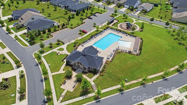 9423 Festival Way, Charlotte, NC 28215