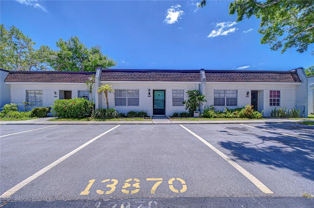 13870 OAKWOOD LANE 13870, Seminole, FL 33776