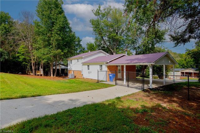 5511 Windemere Circle, Trinity, NC 27370