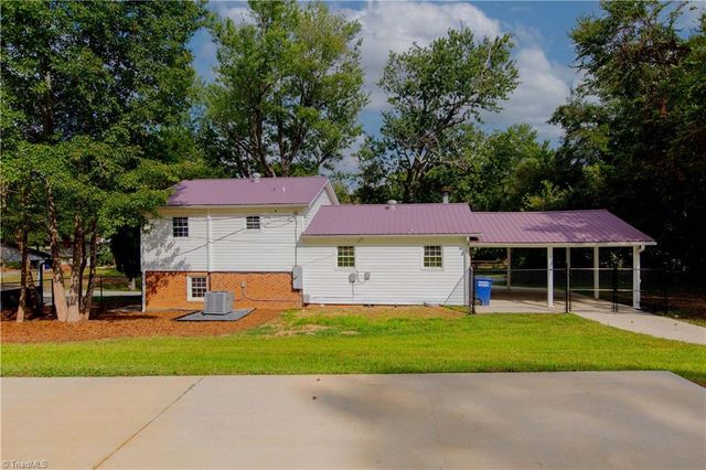 5511 Windemere Circle, Trinity, NC 27370