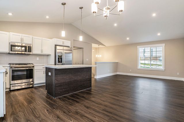 215 S Broadway Street, Thornapple Twp, MI 49333
