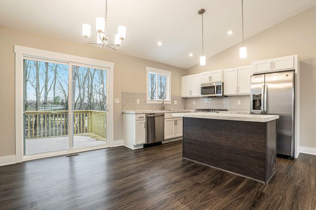 215 S Broadway Street, Thornapple Twp, MI 49333