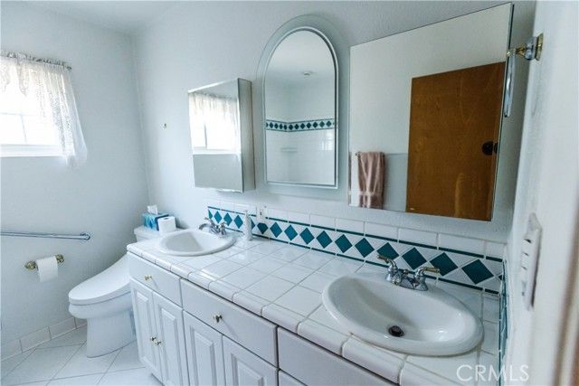 3915 Dwight Way, San Bernardino, CA 92404