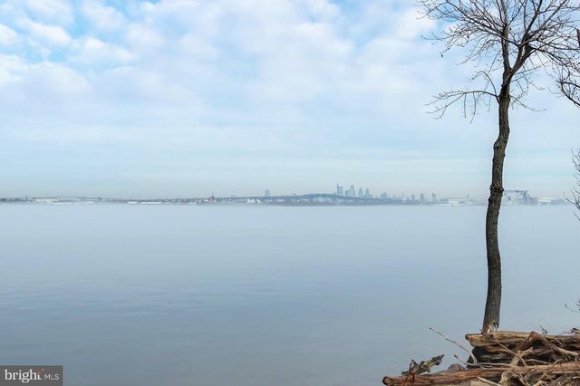 67 PELICAN PL, West Deptford, NJ 08086