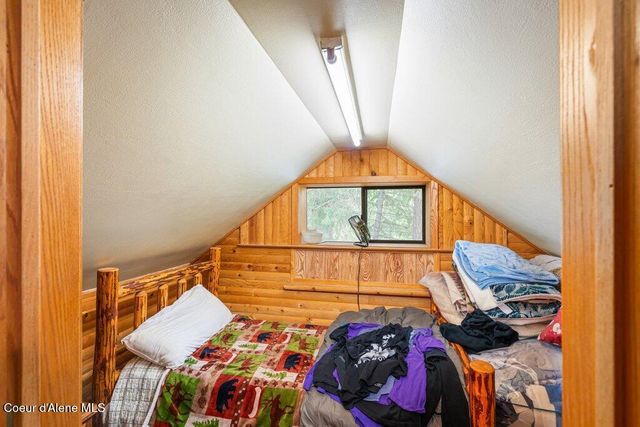 457 Lodgepole Rd, Athol, ID 83801