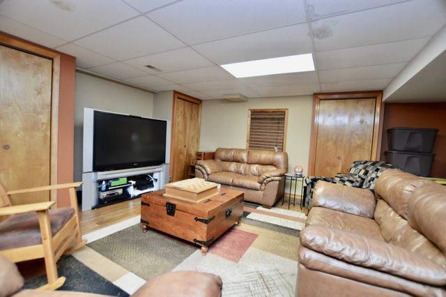 3321 N Bayview Lane, Mchenry, IL 60051