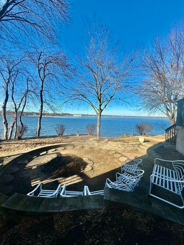 3321 N Bayview Lane, Mchenry, IL 60051