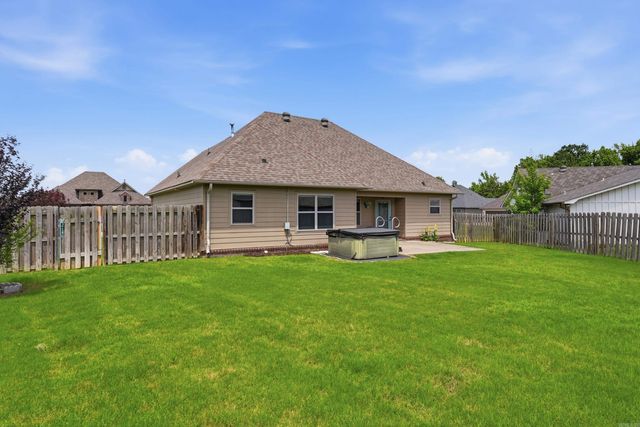 1900 Massee Gdns, Conway, AR 72034