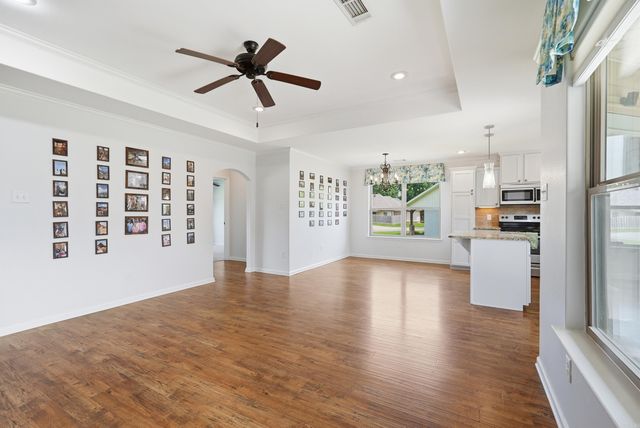 1900 Massee Gdns, Conway, AR 72034