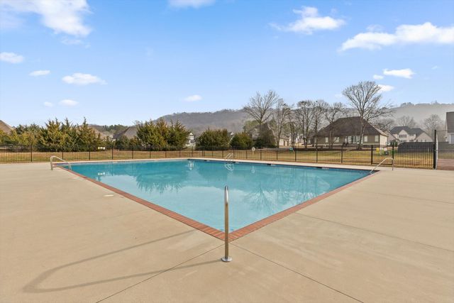 8975 Silver Maple Drive, Ooltewah, TN 37363